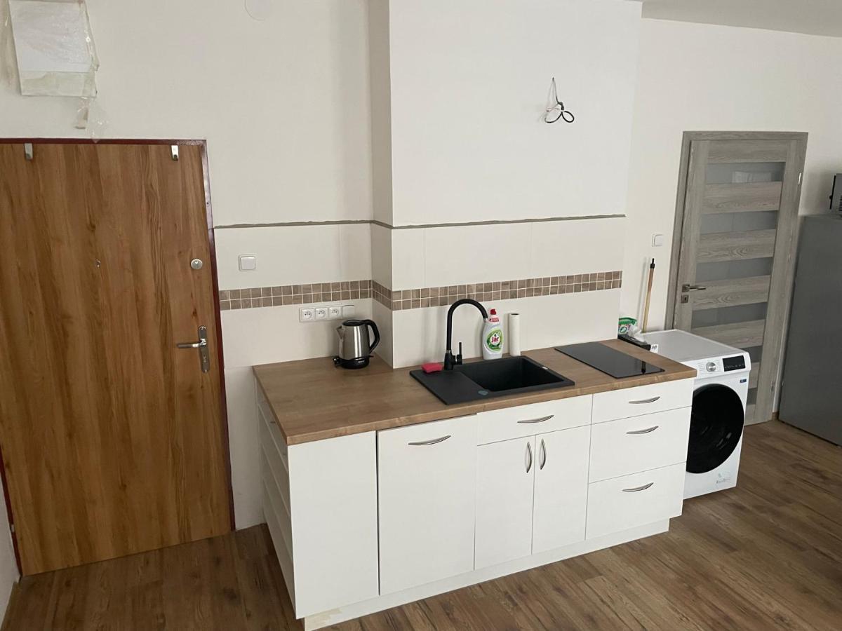 Apartman Nad Bazilikou 1 Trebic Exterior photo